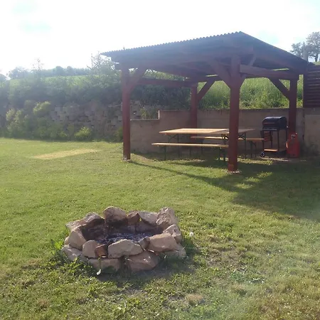 U Rybníka Prázdninový dům Msecke Zehrovice